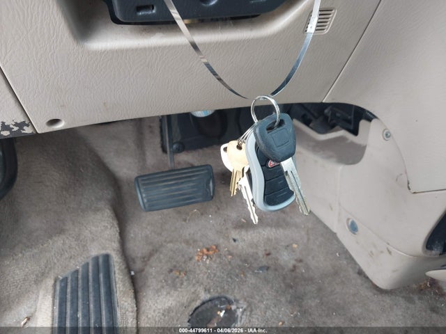 44799611 :رقم المزاد ، 5FNRL18692B015405 vin ، 2002 Honda Odyssey Ex مزاد بيع