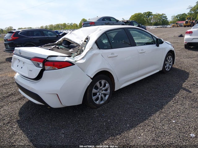 Продажа на аукционе авто 2022 Toyota Corolla Le, vin: 5YFEPMAE7NP315152, номер лота: 44799628