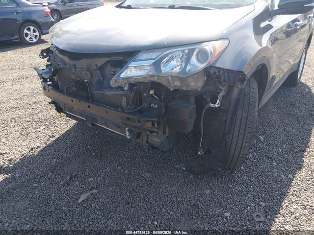 44799629 :رقم المزاد ، 2T3WFREVXDW009114 vin ، 2013 Toyota Rav4 Xle مزاد بيع