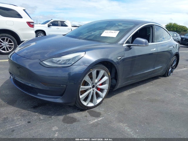 Продаж на аукціоні авто 2018 Tesla Model 3 Long Range/performance, vin: 5YJ3E1EB7JF083279, номер лоту: 44799632