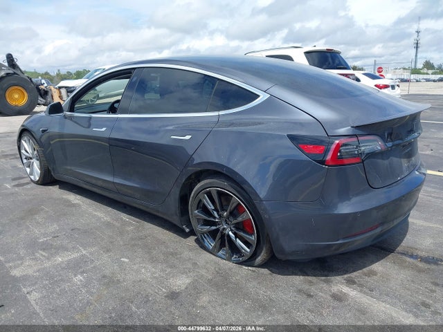 Продаж на аукціоні авто 2018 Tesla Model 3 Long Range/performance, vin: 5YJ3E1EB7JF083279, номер лоту: 44799632