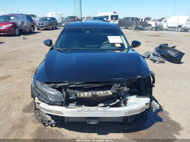 2018 Honda Accord Lx მანქანა იყიდება აუქციონზე, vin: 1HGCV1F11JA058376, აუქციონის ნომერი: 44799700