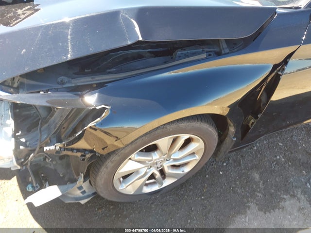 2018 Honda Accord Lx მანქანა იყიდება აუქციონზე, vin: 1HGCV1F11JA058376, აუქციონის ნომერი: 44799700
