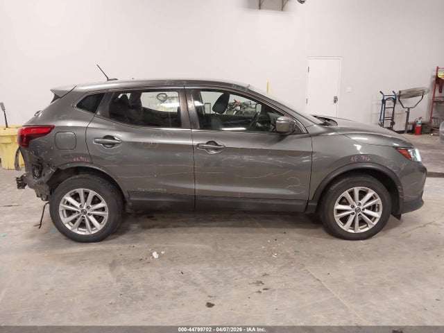 JN1BJ1CR5KW311898 Nissan Rogue Sport S