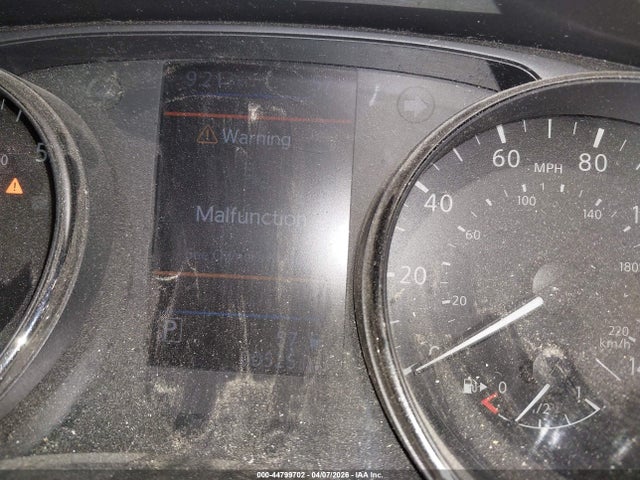 JN1BJ1CR5KW311898 Nissan Rogue Sport S