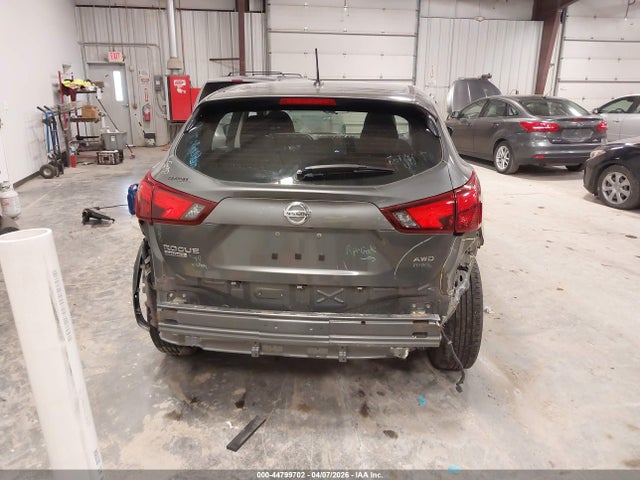 JN1BJ1CR5KW311898 Nissan Rogue Sport S