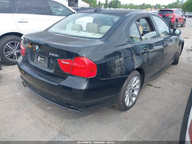 2011 Bmw 328i მანქანა იყიდება აუქციონზე, vin: WBAPH7G54BNM55521, აუქციონის ნომერი: 44799716