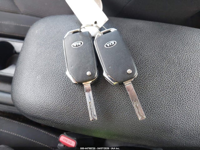 2019 Kia Forte Lxs მანქანა იყიდება აუქციონზე, vin: 3KPF24AD2KE111236, აუქციონის ნომერი: 44799720