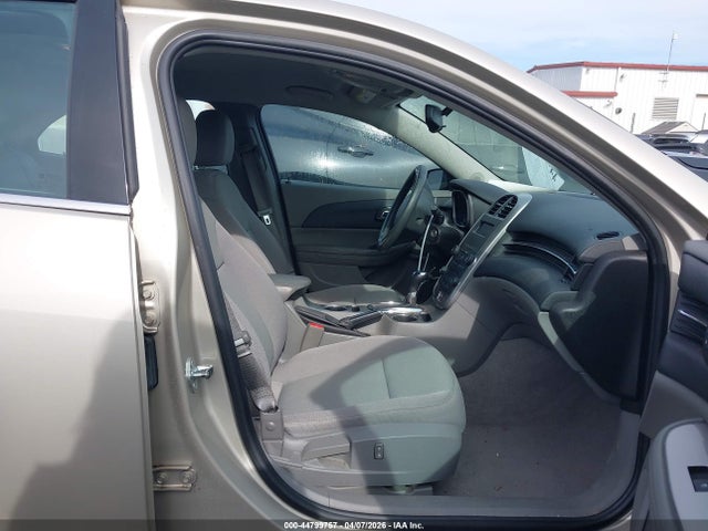 44799757 :رقم المزاد ، 1G11B5SL6FF255978 vin ، 2015 Chevrolet Malibu Ls مزاد بيع