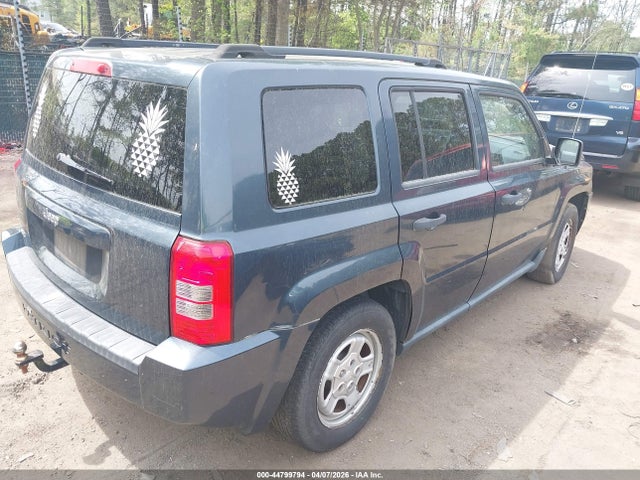 44799794 :رقم المزاد ، 1J8FF28W18D654158 vin ، 2008 Jeep Patriot Sport مزاد بيع