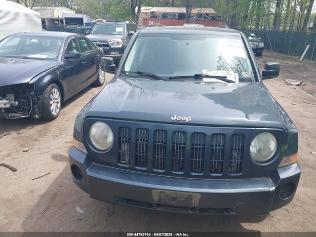 44799794 :رقم المزاد ، 1J8FF28W18D654158 vin ، 2008 Jeep Patriot Sport مزاد بيع