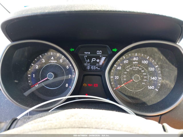 2014 Hyundai Elantra Limited მანქანა იყიდება აუქციონზე, vin: 5NPDH4AE7EH528138, აუქციონის ნომერი: 44799804