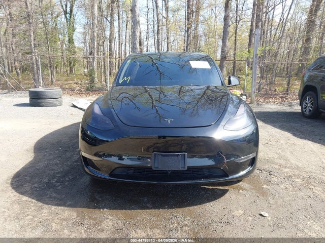 2024 Tesla Model Y Long Range Dual Motor All-wheel Drive მანქანა იყიდება აუქციონზე, vin: 7SAYGDEE0RA218884, აუქციონის ნომერი: 44799813