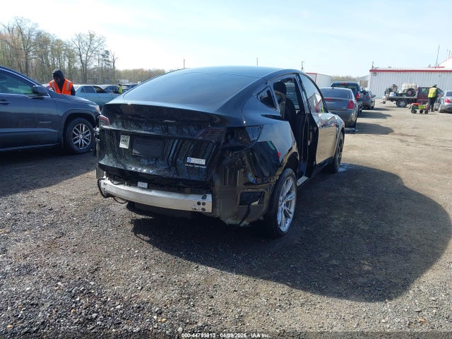 2024 Tesla Model Y Long Range Dual Motor All-wheel Drive მანქანა იყიდება აუქციონზე, vin: 7SAYGDEE0RA218884, აუქციონის ნომერი: 44799813