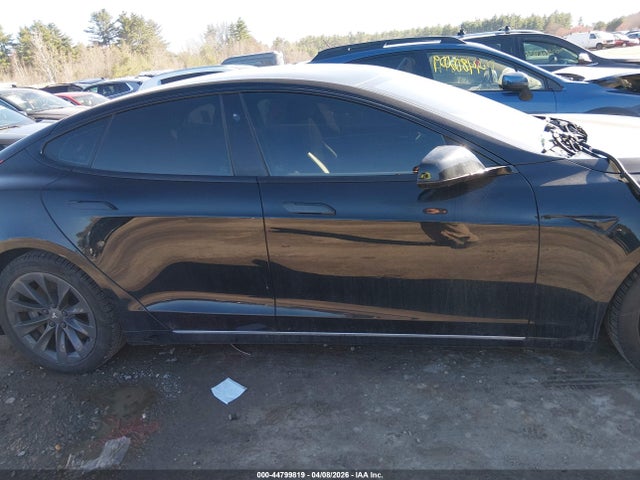 Tesla Model S 60/75 2017 5YJSA1E18HF218326 Image 14