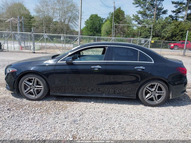 44799820 :رقم المزاد ، WDD3G4EB7KW013800 vin ، 2019 Mercedes-benz A 220 مزاد بيع