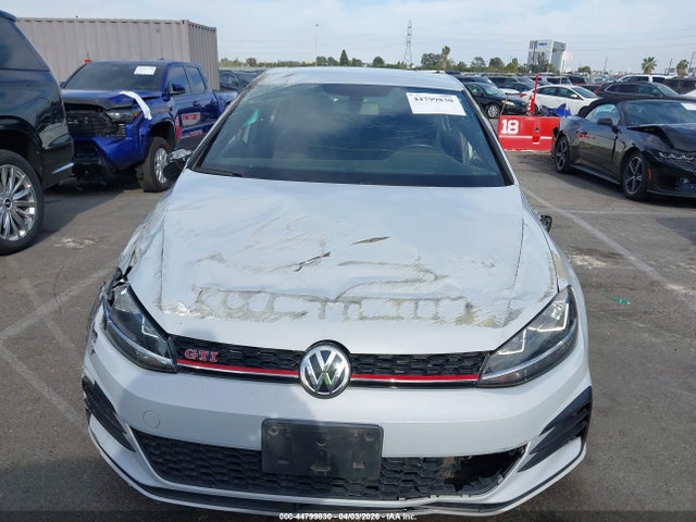 2019 VOLKSWAGEN GOLF GTI 3VW5T7AU4KM032213 Photo 5