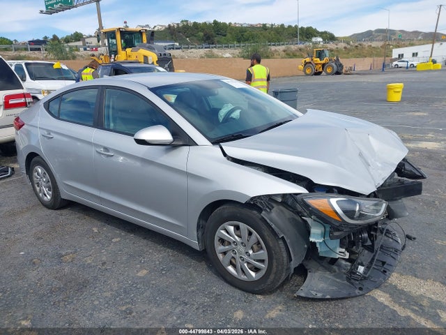 2017 HYUNDAI ELANTRA KMHD74LF4HU111526