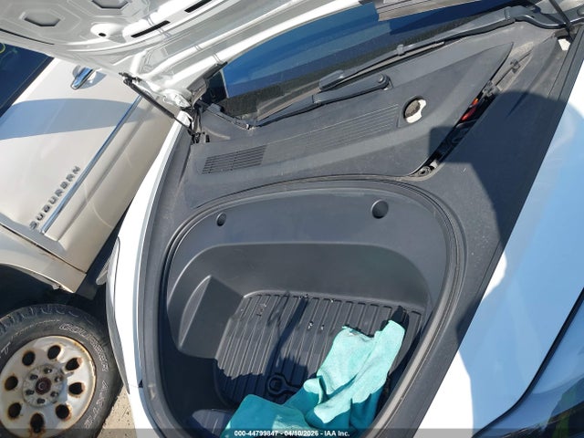 Продаж на аукціоні авто 2023 Tesla Model 3 Rear-wheel Drive, vin: 5YJ3E1EA6PF399384, номер лоту: 44799847