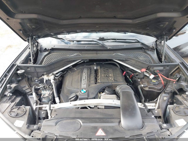 2014 BMW X5 5UXKR0C59E0K49943 Photo 9