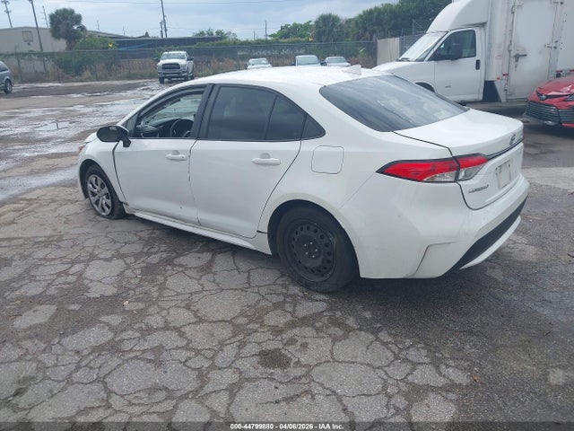 Продажа на аукционе авто 2022 Toyota Corolla Le, vin: JTDEPMAE2N3004690, номер лота: 44799880