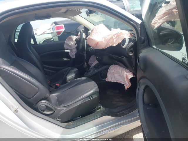 Aukcja sprzedaży 2016 Smart Fortwo Pure, vin: WMEFJ5DA5GK140830, numer aukcji: 44799888