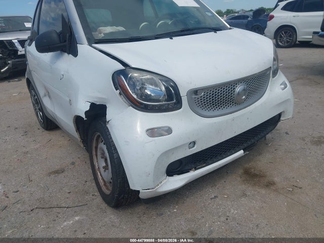 Aukcja sprzedaży 2016 Smart Fortwo Pure, vin: WMEFJ5DA5GK140830, numer aukcji: 44799888