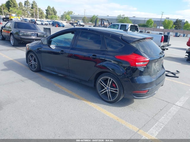 Ford FOCUS ST 2016 1FADP3L94GL389717 Image 3
