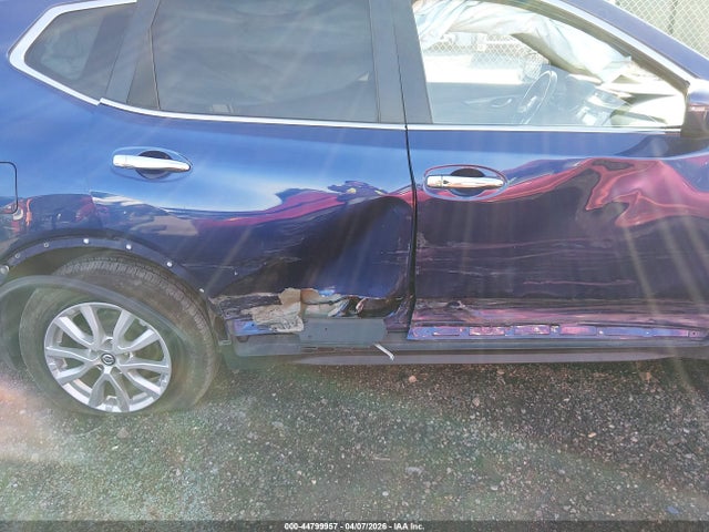 Продаж на аукціоні авто 2019 Nissan Rogue Sv, vin: 5N1AT2MT2KC734244, номер лоту: 44799957