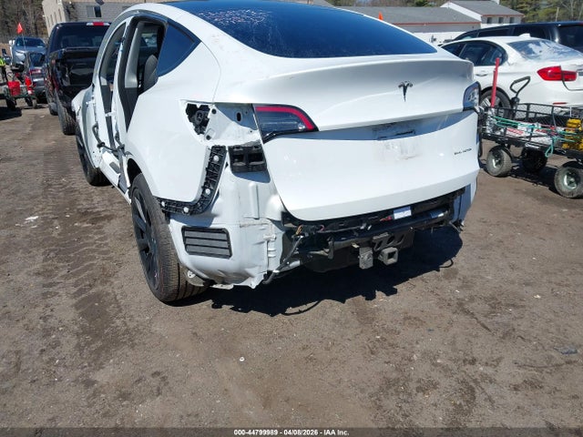 Продажа на аукционе авто 2022 Tesla Model Y Long Range Dual Motor All-wheel Drive, vin: 7SAYGDEEXNF309285, номер лота: 44799989