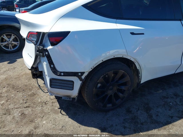 Продажа на аукционе авто 2022 Tesla Model Y Long Range Dual Motor All-wheel Drive, vin: 7SAYGDEEXNF309285, номер лота: 44799989