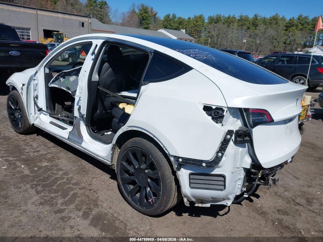 Продажа на аукционе авто 2022 Tesla Model Y Long Range Dual Motor All-wheel Drive, vin: 7SAYGDEEXNF309285, номер лота: 44799989
