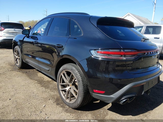 2024 PORSCHE MACAN WP1AA2A57RLB00971 Photo 2