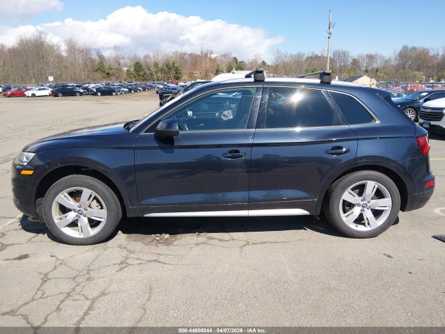 44800044 :رقم المزاد ، WA1ANAFY3J2077504 vin ، 2018 Audi Q5 2.0t Premium/2.0t Tech Premium مزاد بيع