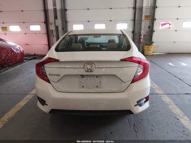 Honda Civic Lx 2018 2HGFC2F56JH601718 Image 17