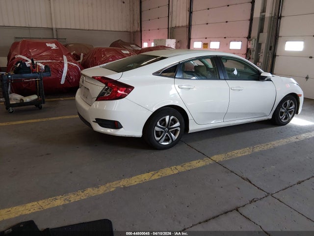 Honda Civic Lx 2018 2HGFC2F56JH601718 Image 4
