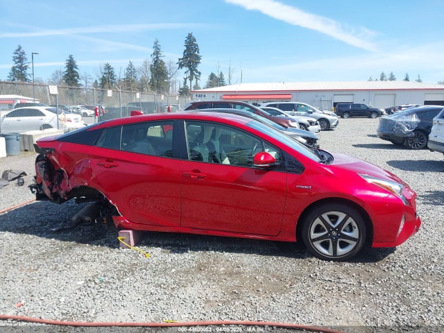 2016 Toyota Prius Three Touring მანქანა იყიდება აუქციონზე, vin: JTDKARFU4G3519467, აუქციონის ნომერი: 44800053