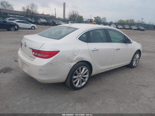 2013 Buick Verano მანქანა იყიდება აუქციონზე, vin: 1G4PP5SK9D4247677, აუქციონის ნომერი: 44800087