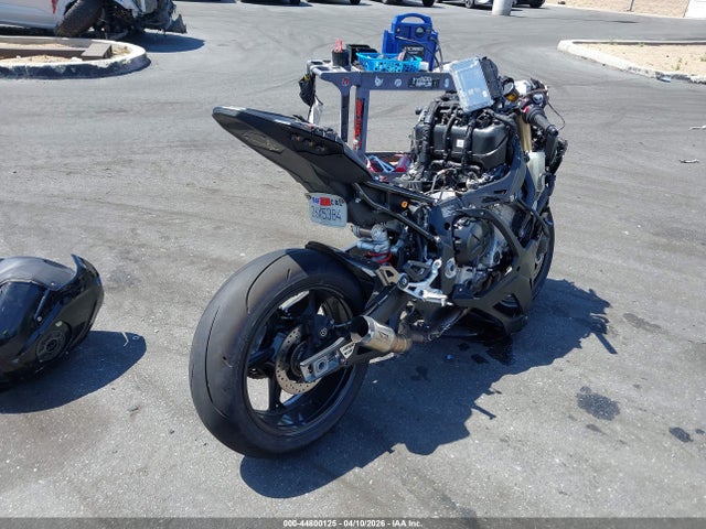 44800125 :رقم المزاد ، WB10P2309S6L21485 vin ، 2025 Bmw S 1000 Rr مزاد بيع