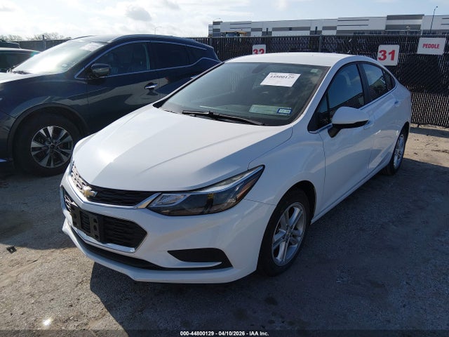 Продаж на аукціоні авто 2018 Chevrolet Cruze Lt Auto, vin: 1G1BE5SM6J7239450, номер лоту: 44800129