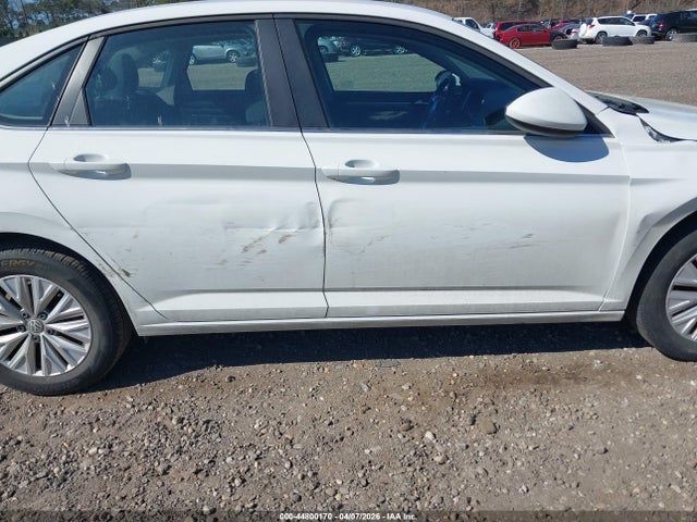 Продаж на аукціоні авто 2019 Volkswagen Jetta 1.4t R-line/1.4t S/1.4t Se, vin: 3VWCB7BU2KM233455, номер лоту: 44800170
