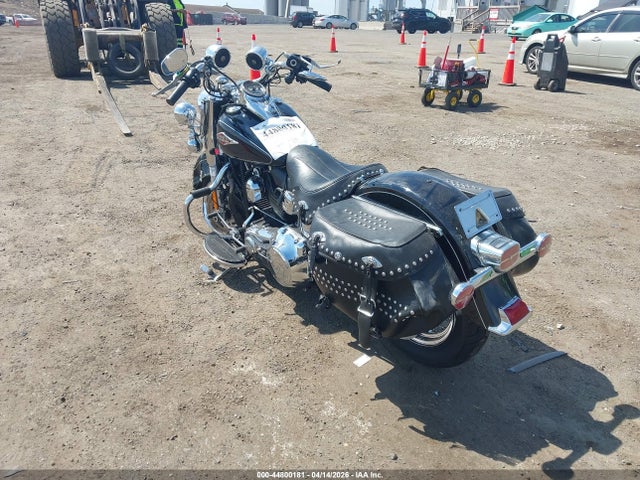 44800181 :رقم المزاد ، 1HD1BWV17DB047778 vin ، 2013 Harley-davidson Flstc Heritage Softail Classic مزاد بيع