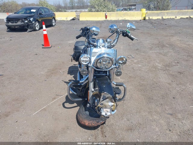 44800181 :رقم المزاد ، 1HD1BWV17DB047778 vin ، 2013 Harley-davidson Flstc Heritage Softail Classic مزاد بيع