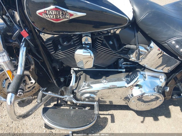 44800181 :رقم المزاد ، 1HD1BWV17DB047778 vin ، 2013 Harley-davidson Flstc Heritage Softail Classic مزاد بيع