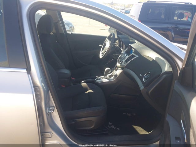 1G1PC5SB5F7227114 Chevrolet Cruze 1lt Auto