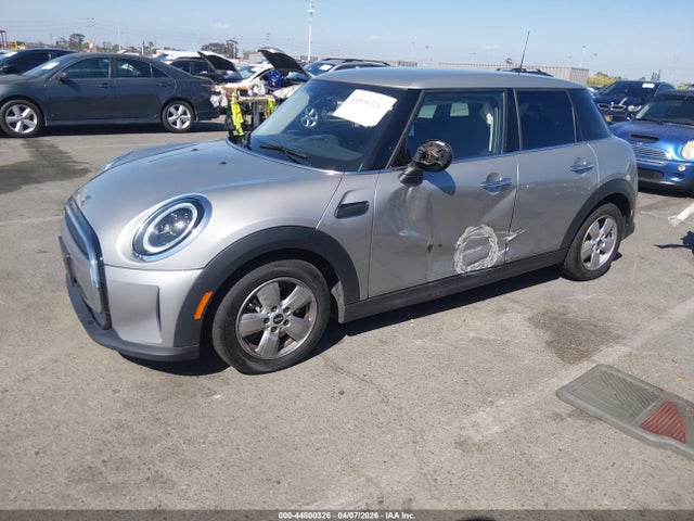 Mini Hardtop Cooper 2024 WMW33DK06R2V09629 Image 2