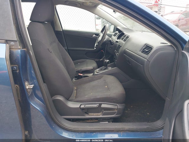 Продажа на аукционе авто 2015 Volkswagen Jetta 2.0l S, vin: 3VW2K7AJXFM321307, номер лота: 44800330
