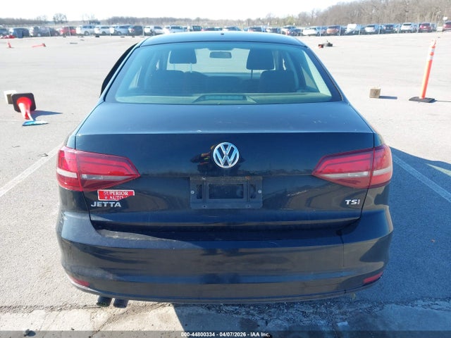 3VW267AJ0GM210545 Volkswagen Jetta 1.4t S