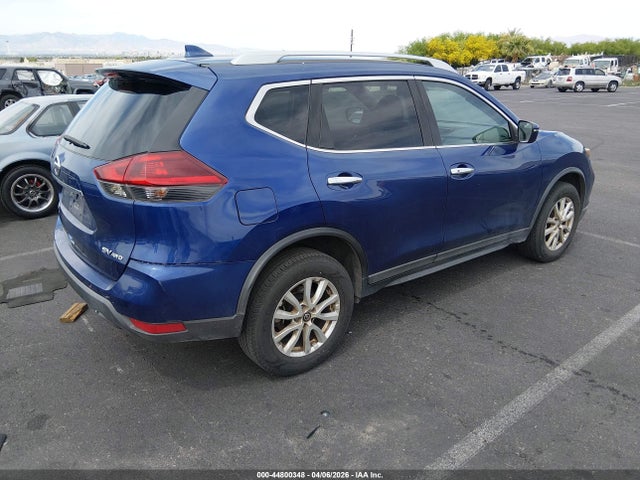 Nissan ROGUE SV 2018 5N1AT2MVXJC712329 Image 4