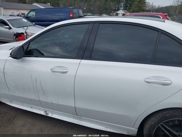 Продаж на аукціоні авто 2024 Mercedes-benz C 300, vin: W1KAF4HB3RR176782, номер лоту: 44800357